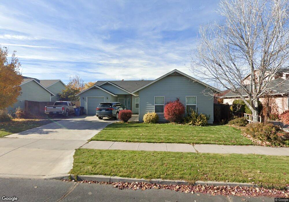 2911 NW 22nd St, Redmond, OR 97756 - photo 1