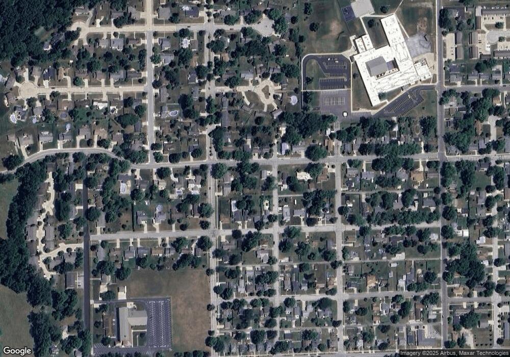 713 E 1st St, Auburn, IN 46706 - photo 1