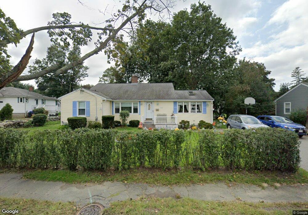 688 Trapelo Rd, Waltham, MA 02452 - photo 1