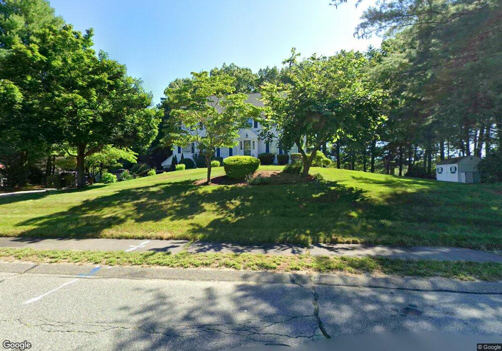 257 Edgewater Dr, Pembroke, MA 02359 - photo 1