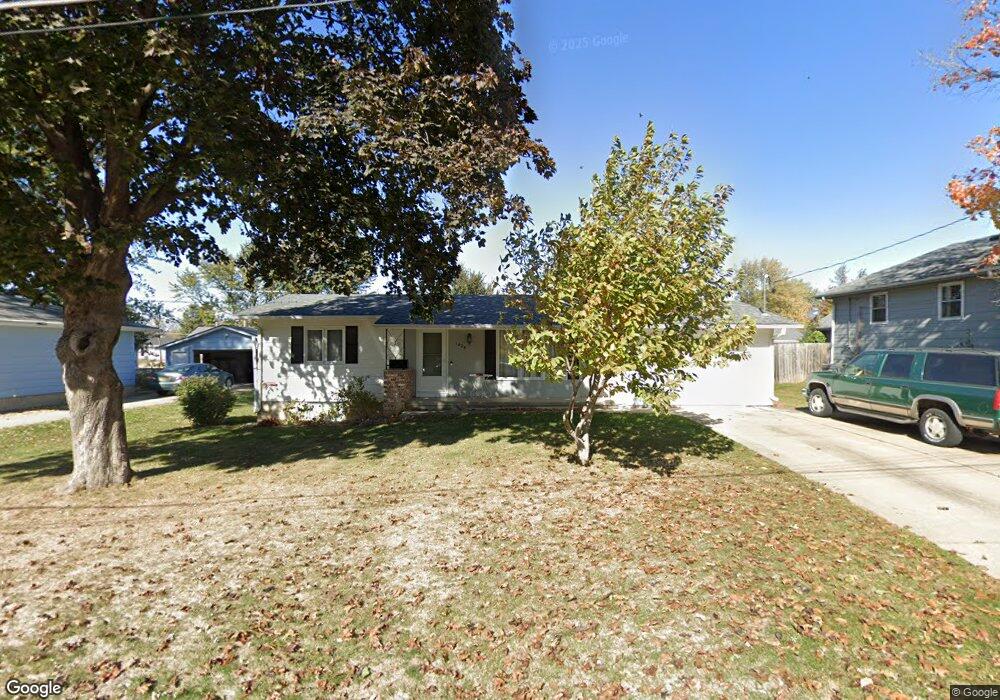 1424 N 8th Avenue Place E, Newton, IA 50208 - photo 1
