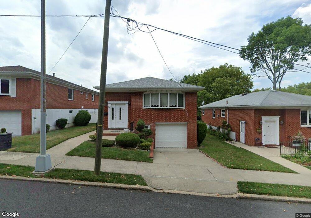 114 Mundy Ave, Staten Island, NY 10310 - photo 1