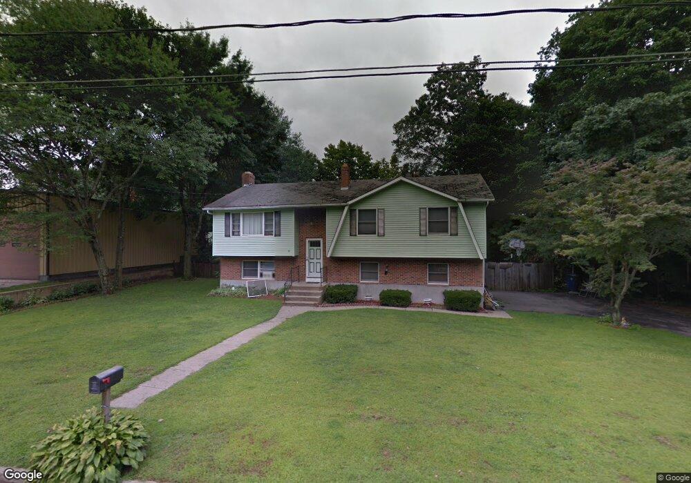 30 Gifford Ave, Willimantic, CT 06226 - photo 1