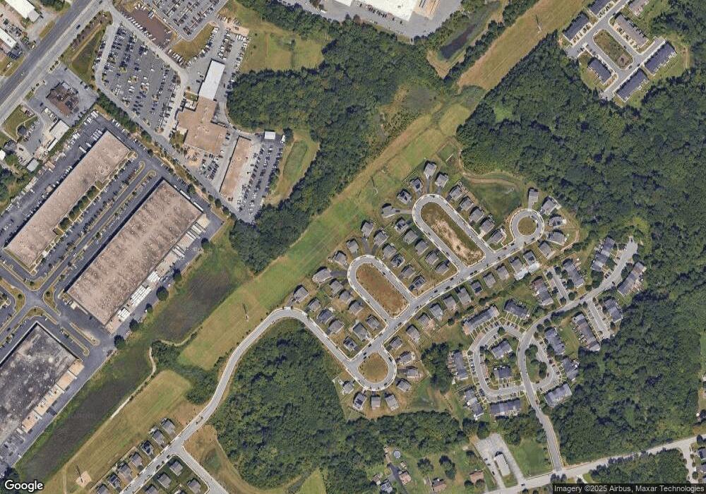 912 Oakfields Ct, Middle River, MD 21220 - photo 1