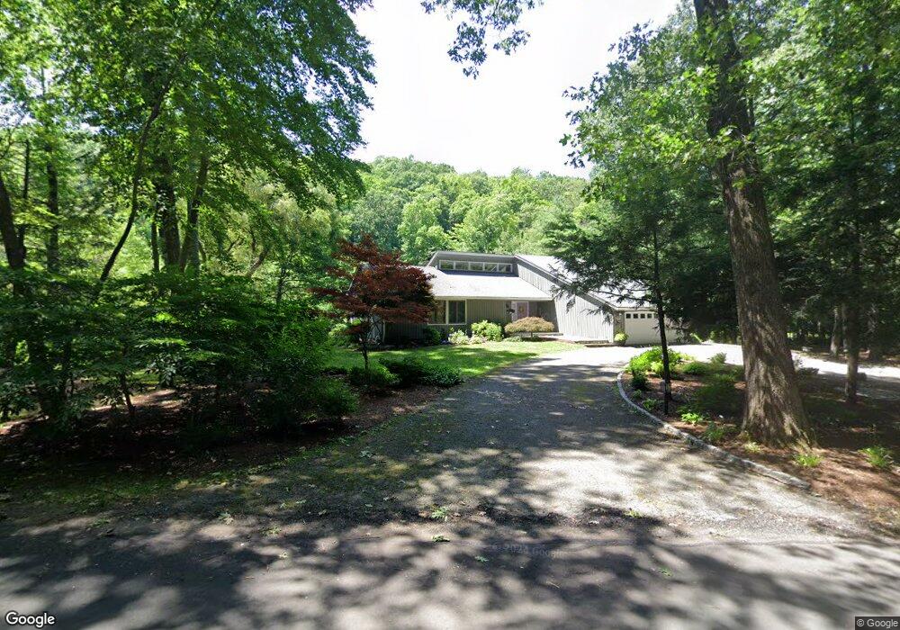 22 Stuart Dr, Bloomfield, CT 06002 - photo 1