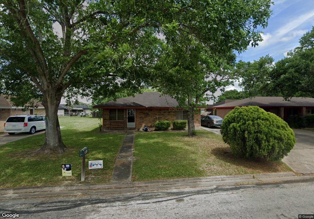 3415 Maple Dr, Bay City, TX 77414 - photo 1
