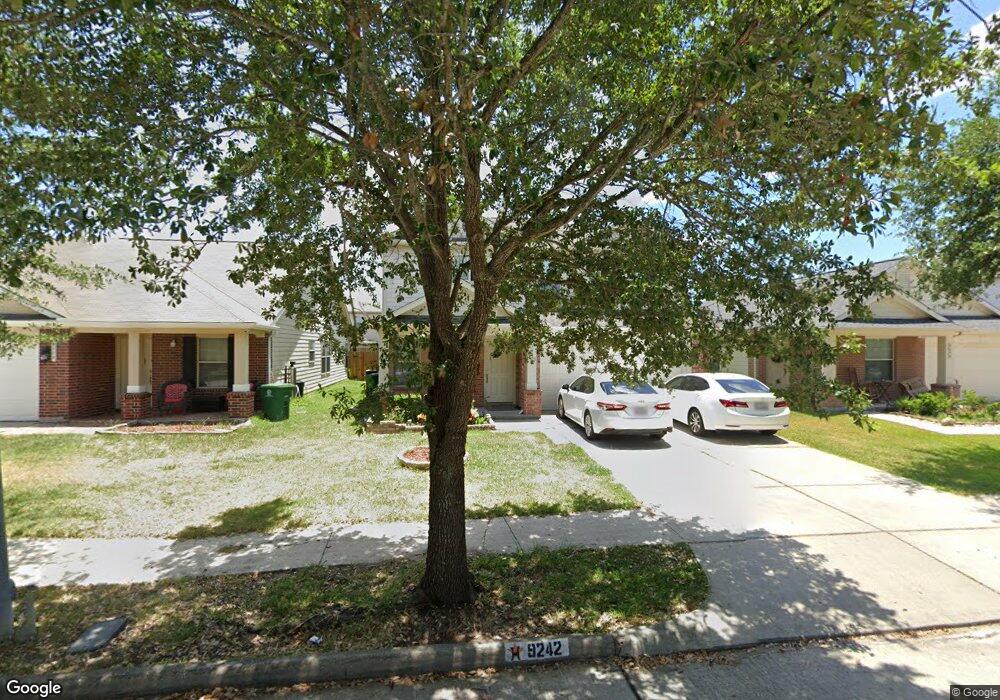 9242 Garfield Park Ln, Houston, TX 77075 - photo 1