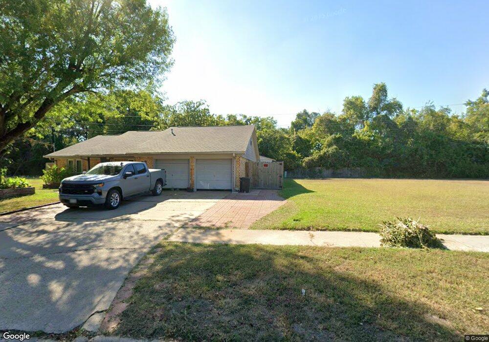 7015 Wood Bluff Blvd, Houston, TX 77040 - photo 1