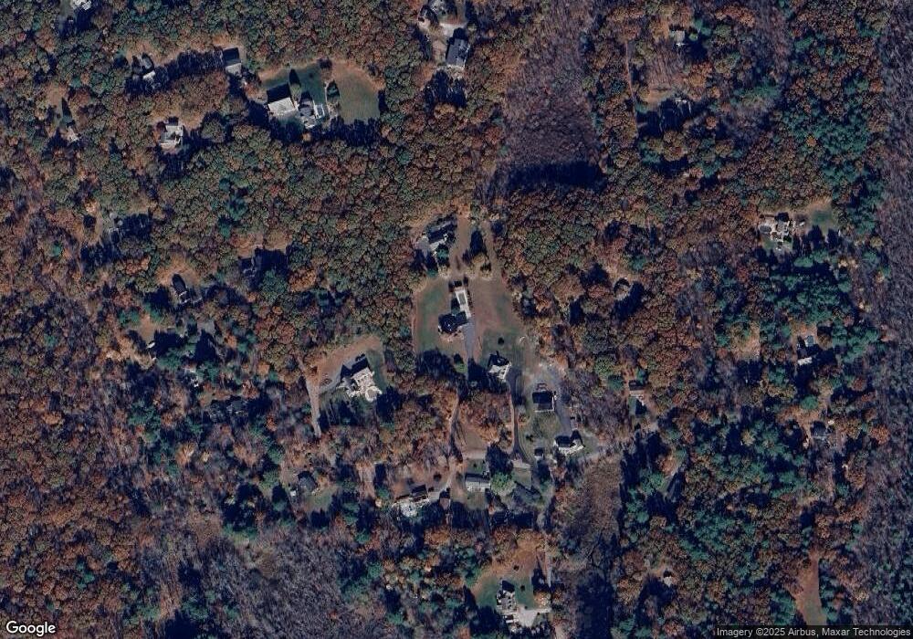 315 Hanlon Rd, Holliston, MA 01746 - photo 1