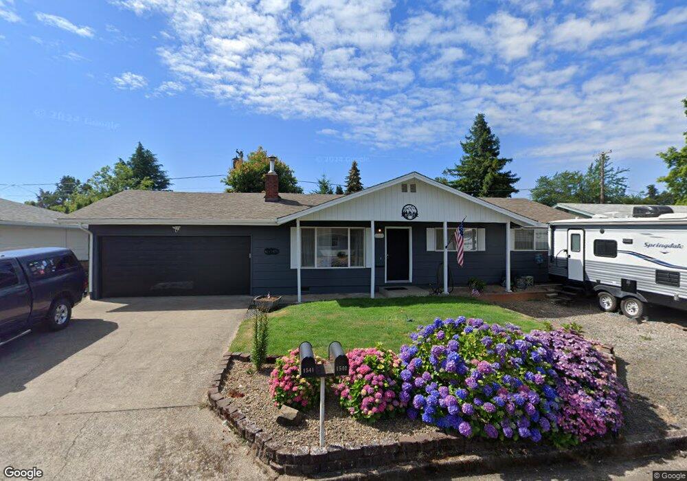 1541 W Quinalt St, Springfield, OR 97477 - photo 1