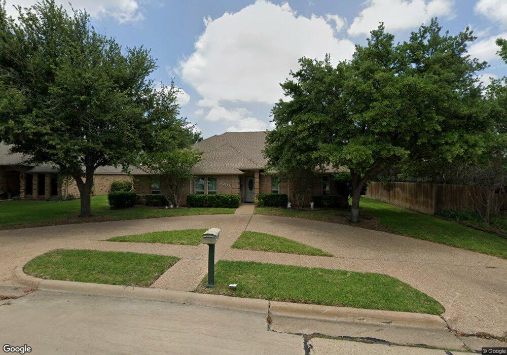 2205 Plymouth Dr, Ennis, TX 75119 - photo 1