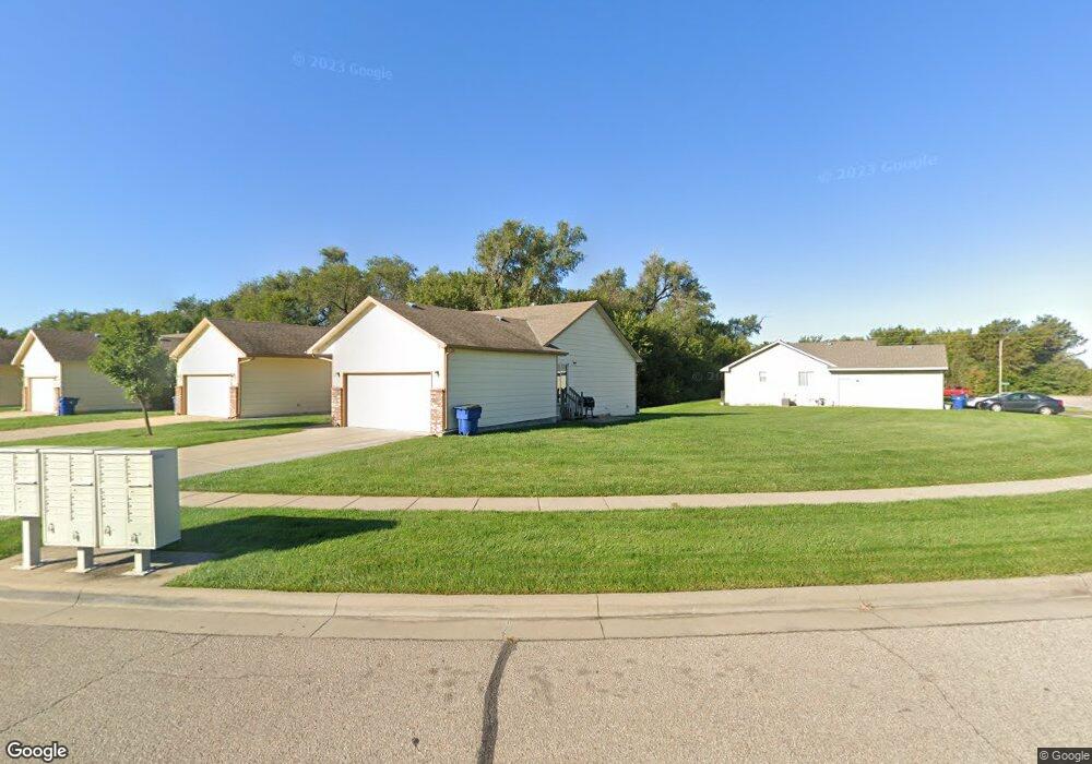 3923 N Pepper Ridge St, Wichita, KS 67205 - photo 1