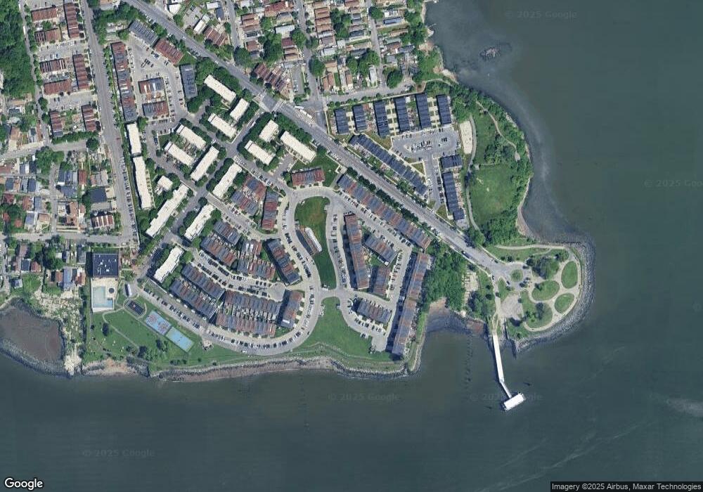 124 Surf Dr unit 469, Bronx, NY 10473 - photo 1