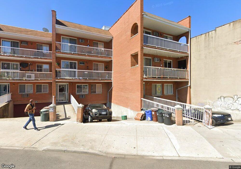 4312 Newtown Rd, Long Island City, NY 11103 - photo 1