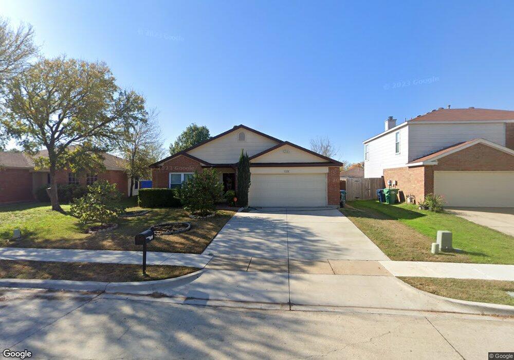 1121 Greenbend Dr, Denton, TX 76210 - photo 1