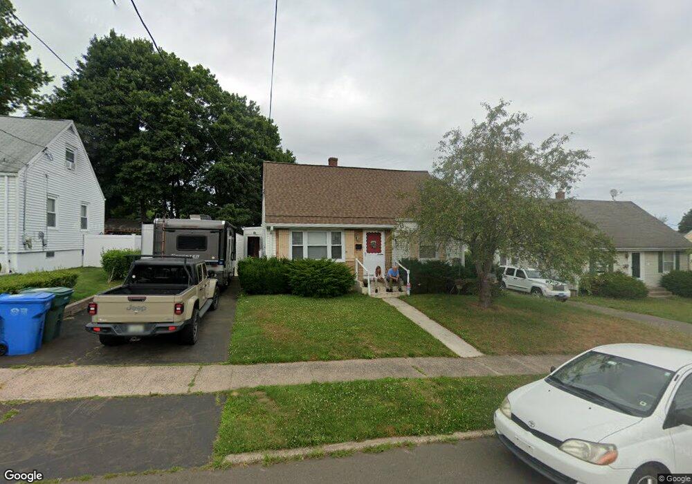 69 Fenway Dr, Hamden, CT 06517 - photo 1