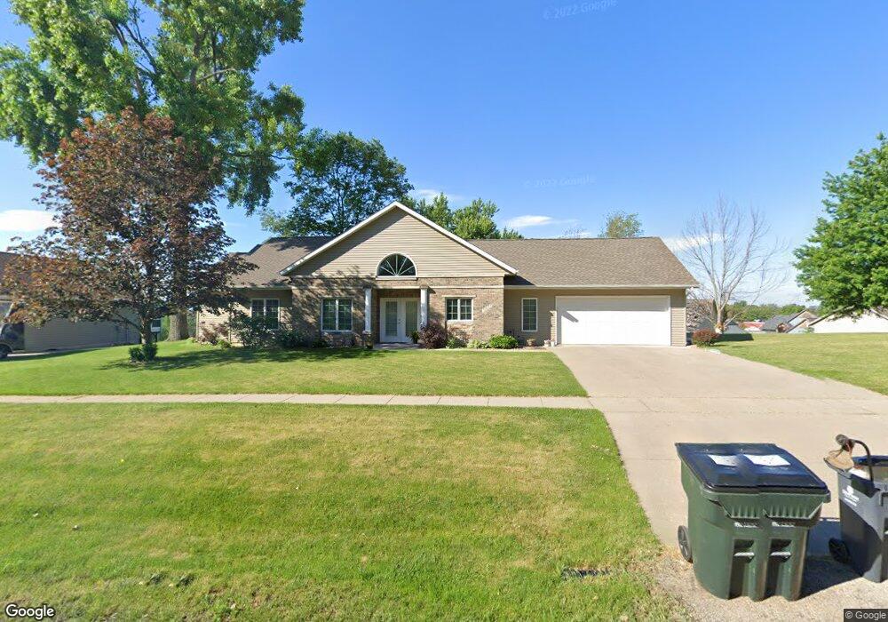 3533 Rogers Rd NW, Cedar Rapids, IA 52405 - photo 1