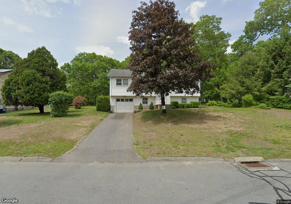 16 Devon Dr, Pawcatuck, CT 06379 - photo 1