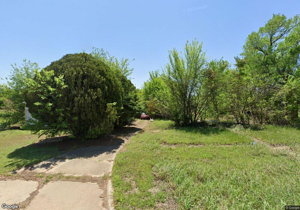 210 W Magnolia Ave, Duncan, OK 73533 - photo 1