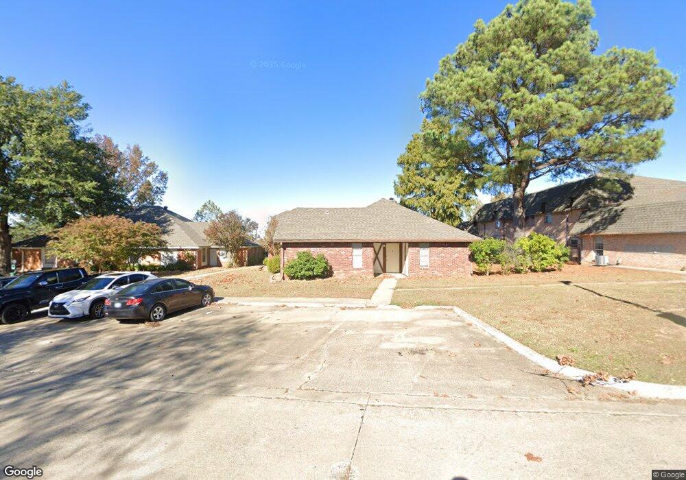 823 Hardy Springs Cir unit B, McAlester, OK 74501 - photo 1