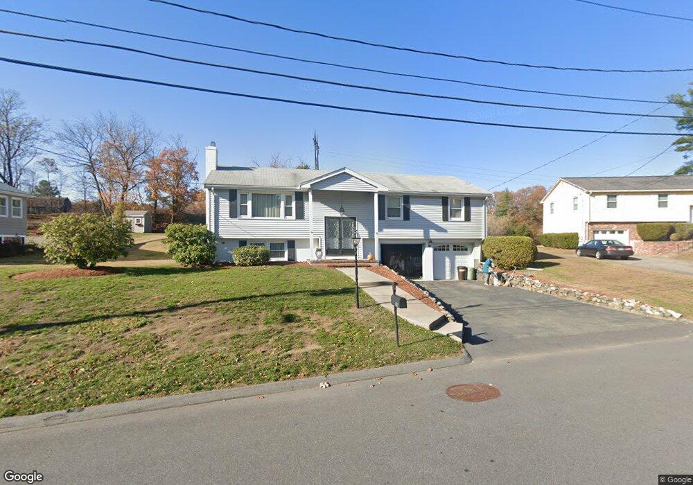 30 Sparhawk Dr, Burlington, MA 01803 - photo 1