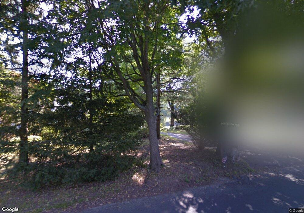 1025 Hoop Pole Rd, Guilford, CT 06437 - photo 1