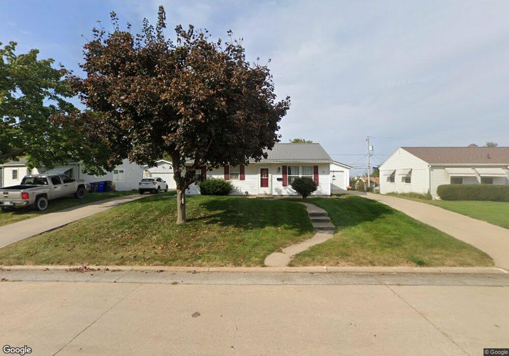 2431 Illinois St SW, Cedar Rapids, IA 52404 - photo 1