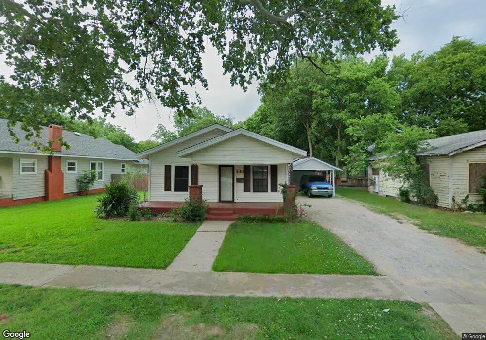 711 B St NW, Ardmore, OK 73401 - photo 1