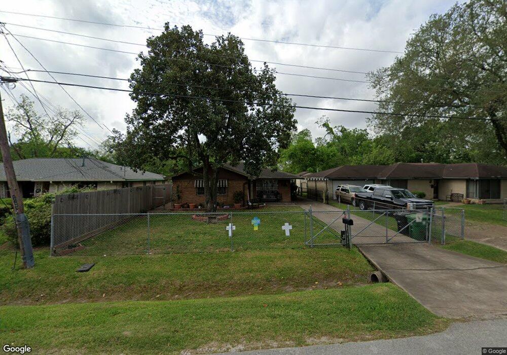 3118 Chickering St, Houston, TX 77026 - photo 1