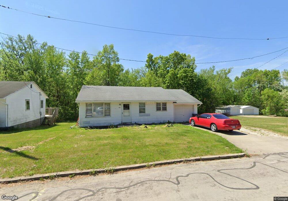 1340 Watson Ave, Moberly, MO 65270 - photo 1