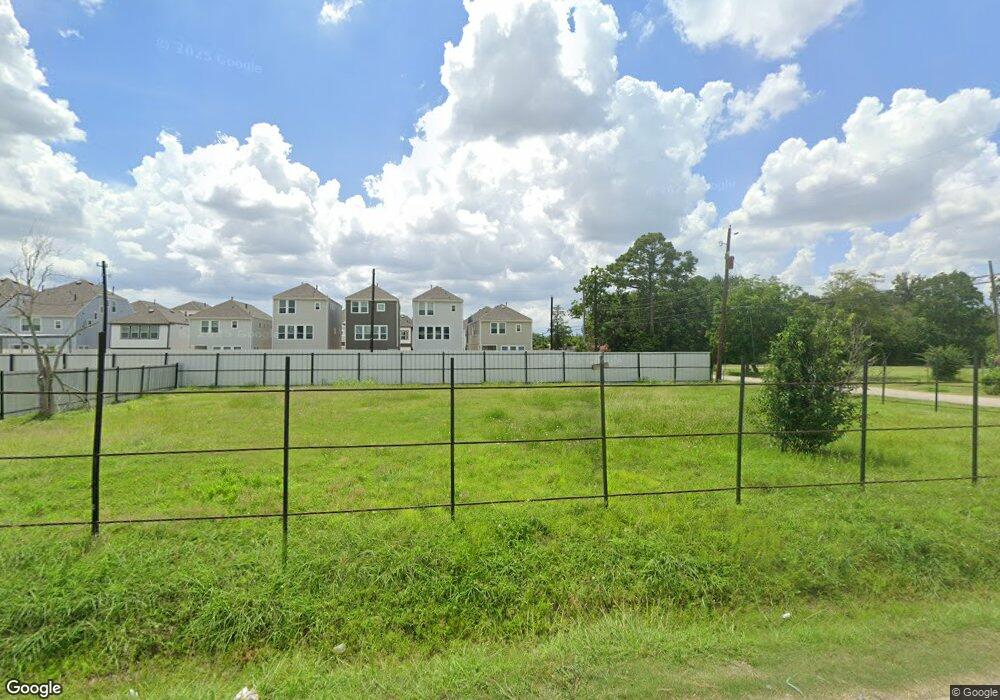 5631 Balbo St, Houston, TX 77091 - photo 1