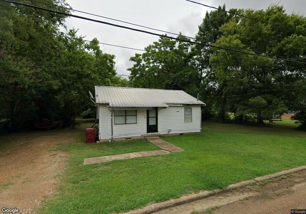 713 S K St, Hugo, OK 74743 - photo 1
