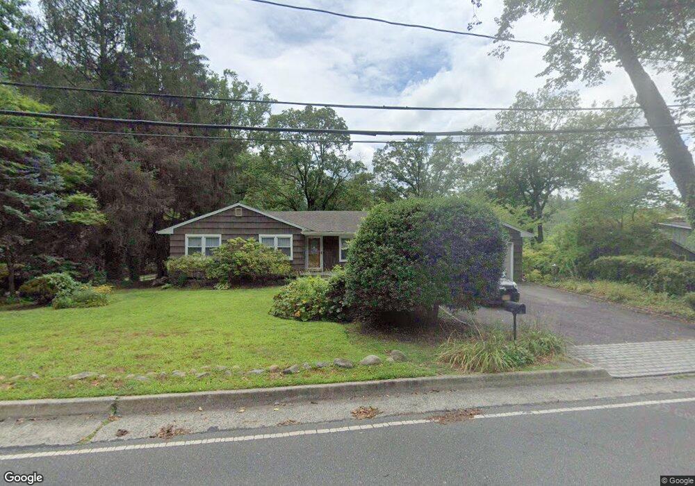 377 Littleworth Ln, Sea Cliff, NY 11579 - photo 1