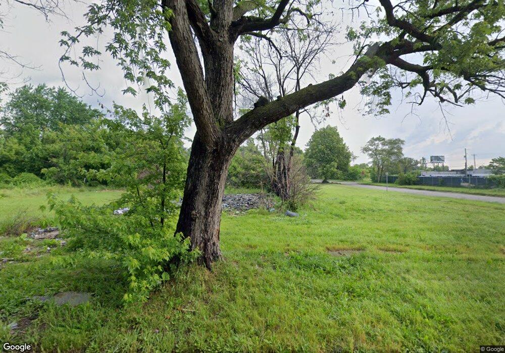 2617 Kansas Ave, Flint, MI 48506 - photo 1