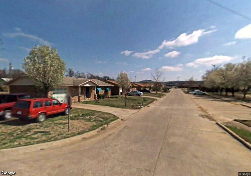 603 Willard Stone Cir, Locust Grove, OK 74352 - photo 1