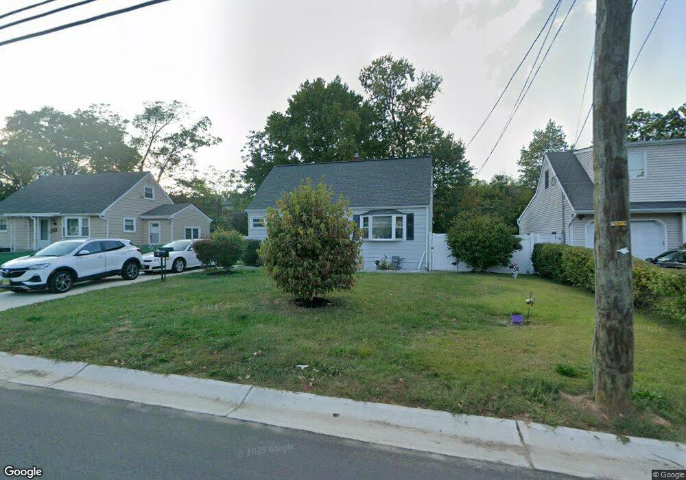 8 Wilcox Rd, New Brunswick, NJ 08901 - photo 1