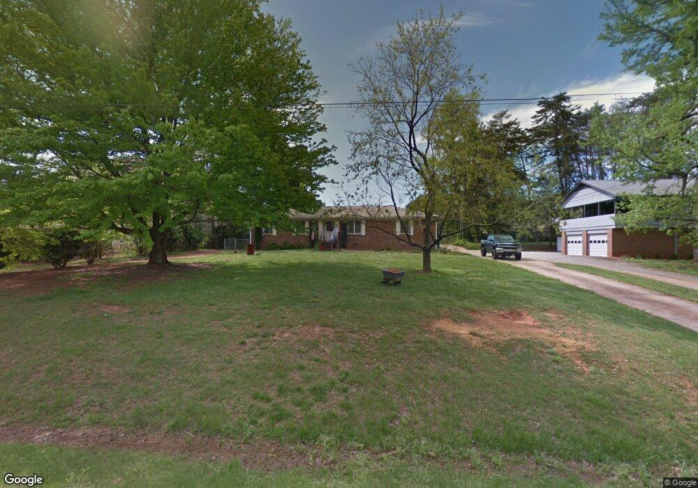 2401 Gardena Ct, High Point, NC 27265 - photo 1