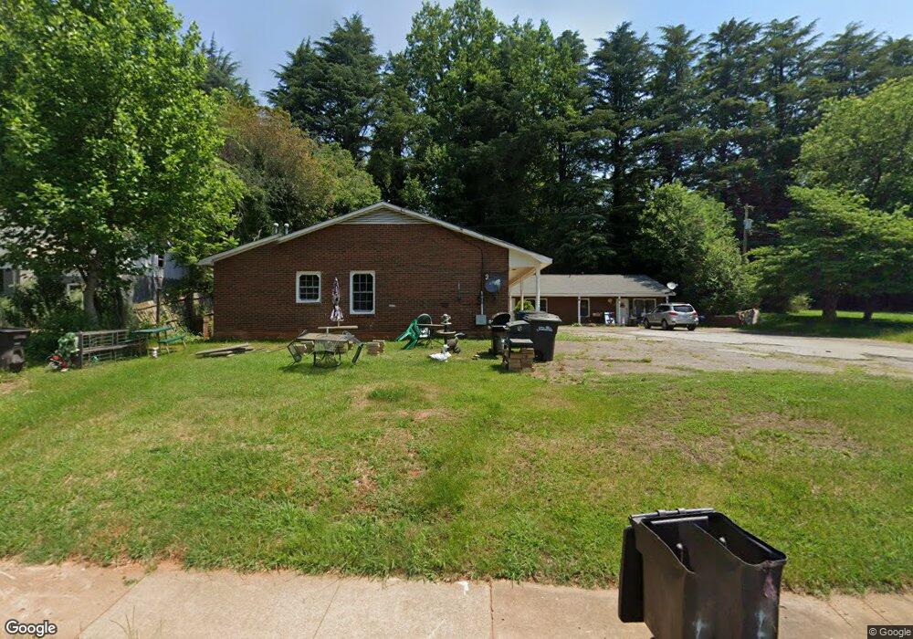 334 Brevard St, Statesville, NC 28677 - photo 1