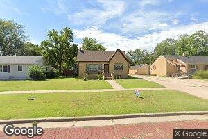 525 W 6th St, Larned, KS 67550