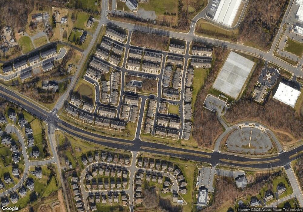 25484 Ambergate Terrace, Chantilly, VA 20152 - photo 1