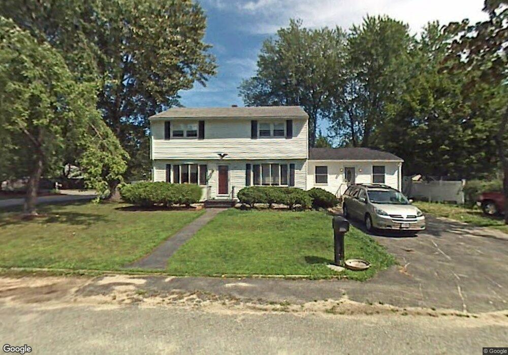 31 Proctor St, Dracut, MA 01826 - photo 1