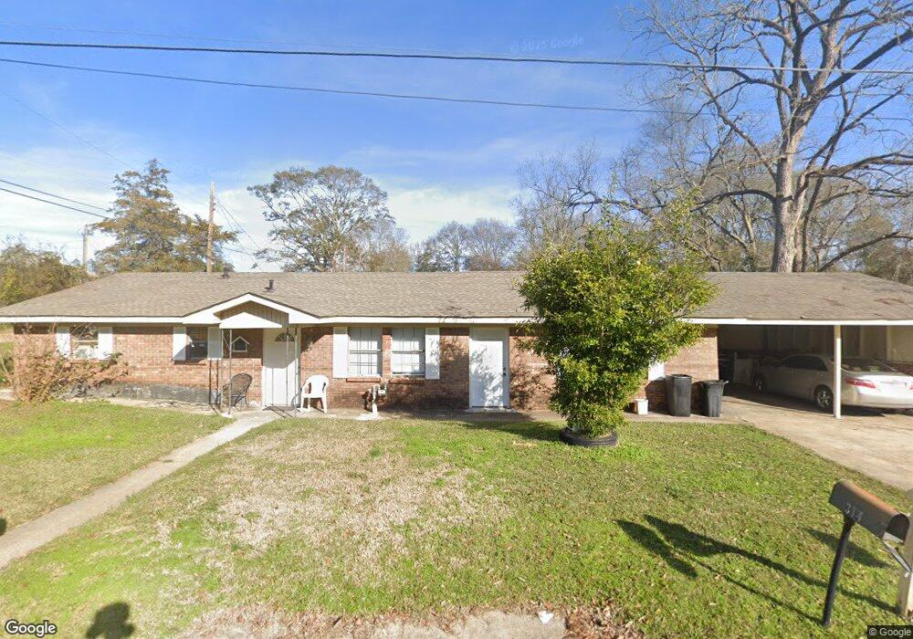 313 Robert McDaniel Dr, Hazlehurst, MS 39083 - photo 1