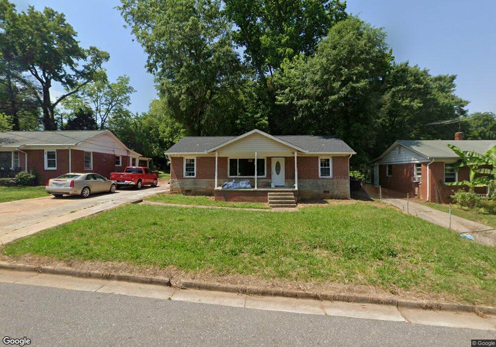 225 Brevard St, Statesville, NC 28677 - photo 1