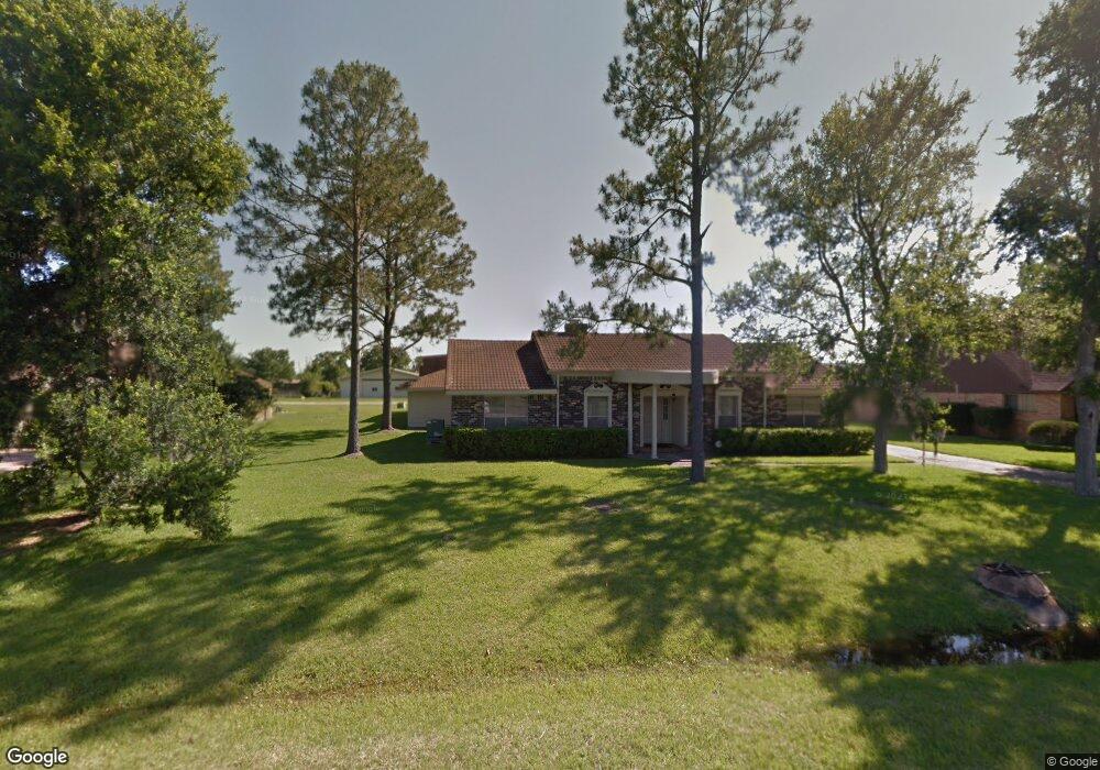 2110 Butler Dr, Friendswood, TX 77546 - photo 1