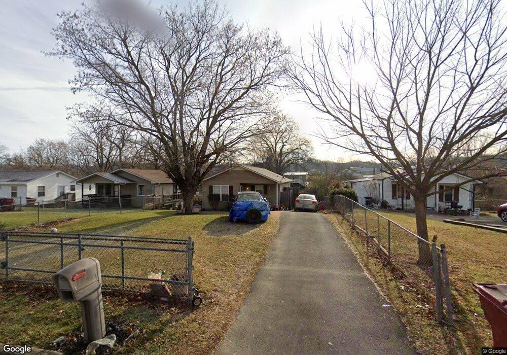 1906 E Watauga Ave, Johnson City, TN 37601 - photo 1