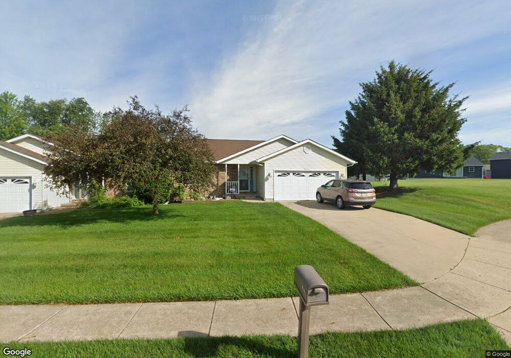 2702 Linwood Ct unit 9, Davenport, IA 52806 - photo 1