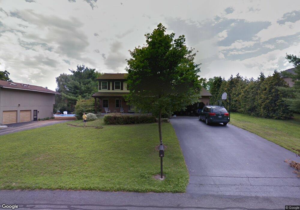 14 Chestnut Ln, Schenectady, NY 12309 - photo 1