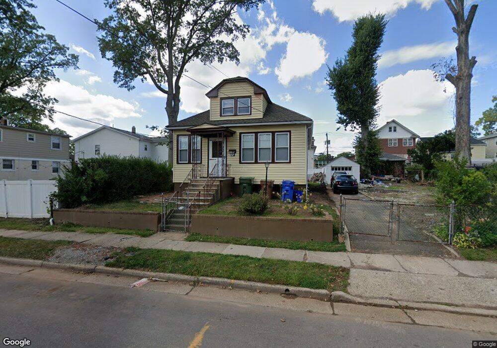 711 E Henry St, Linden, NJ 07036 - photo 1