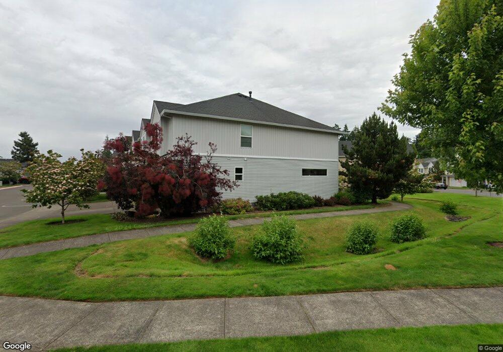 1104 NE Spruce Ct, Canby, OR 97013 - photo 1