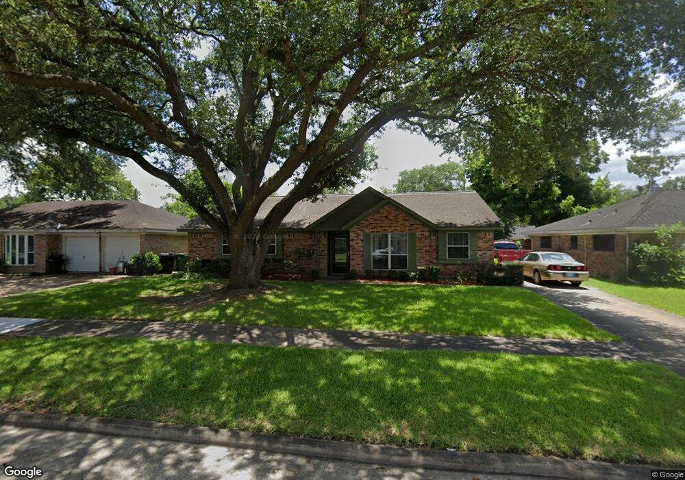 8206 Gulfwood Ln, Houston, TX 77075 - photo 1